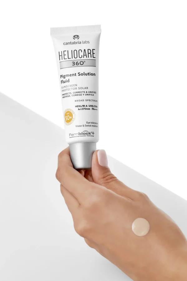 Heliocare 360 Pigment Solution Fluid SPF50 has an ultra-light texture and unifying tint